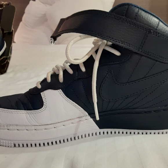 Nike/ jordan fusion sneakers - Picture 2 of 4